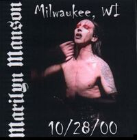 Milwaukee, WI - 10/28/00 cover